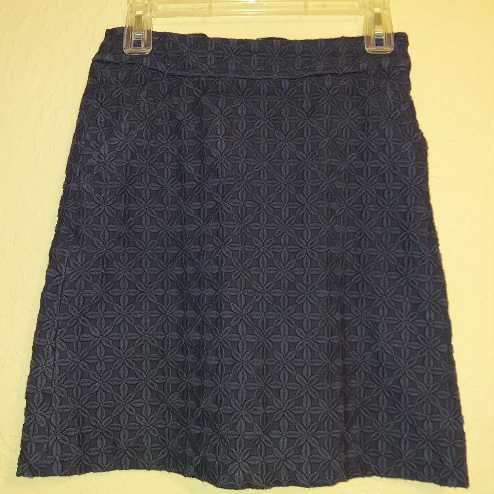 Banana Republic navy blue embroidered A line skirt 0